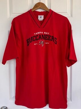 NFL Tampa Bay Buccaneers Red V-Neck Fan Tee